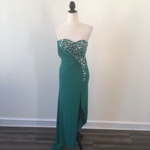 Night Moves Mermaid Dress w. Slit